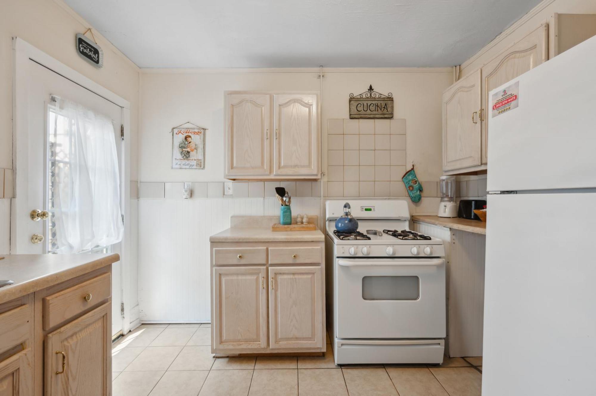 2br Historic Walkable Duplex Near Forsyth Park Free Parking