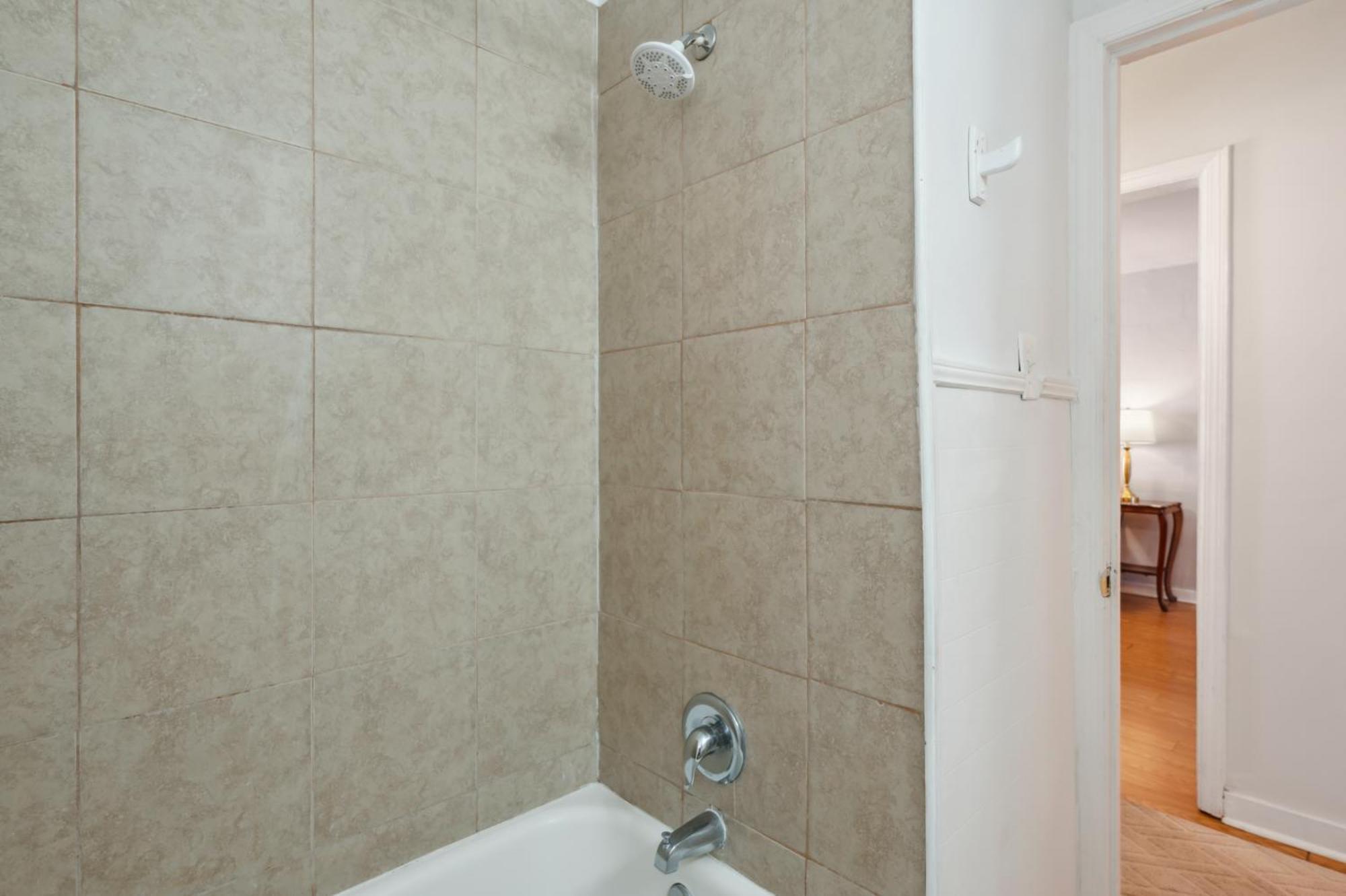 2br Historic Walkable Duplex Near Forsyth Park Free Parking * Savannah